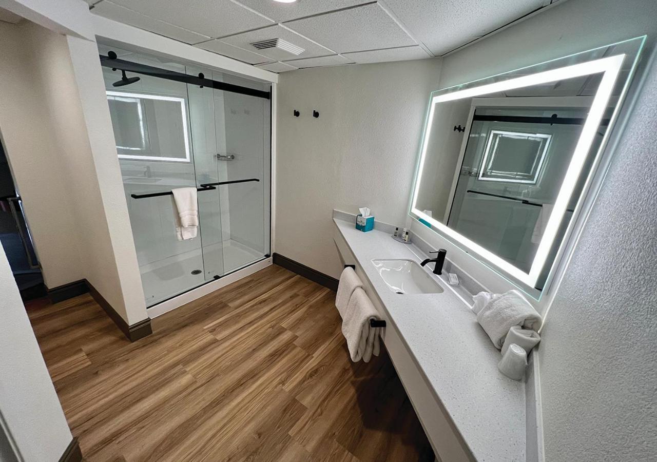 พาราไดซ์ สตรีม รีสอร์ต Hotel Cresco ภายนอก รูปภาพ